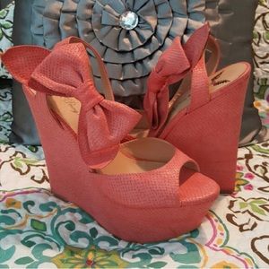 Salmon/coral colored Bow strap wedges